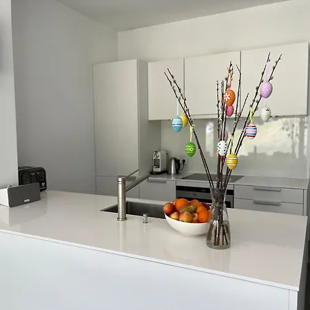 Lägenhet Luxurious 3 Bed, 3 Bath Apmt W Pool