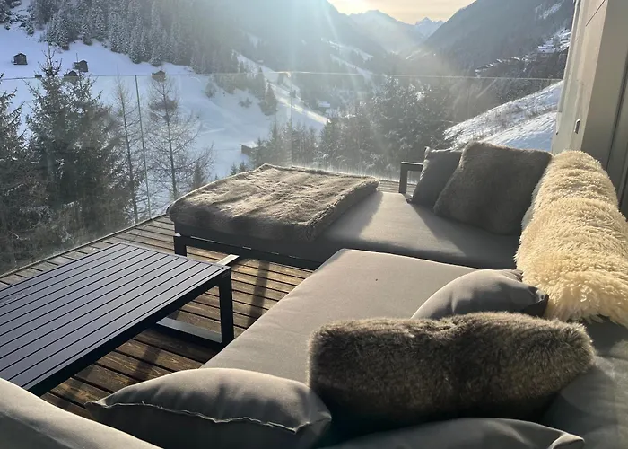 Luxurious 3 Bed, 3 Bath Apmt W Pool 公寓 卡普尔